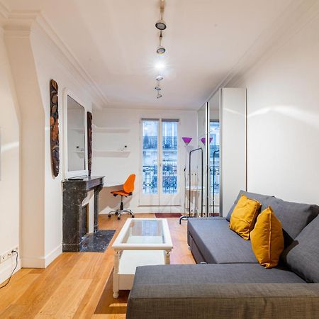 Luxurious 1 Bedroom Tour Eiffel Saint Dominique Free Netflix Париж Екстериор снимка